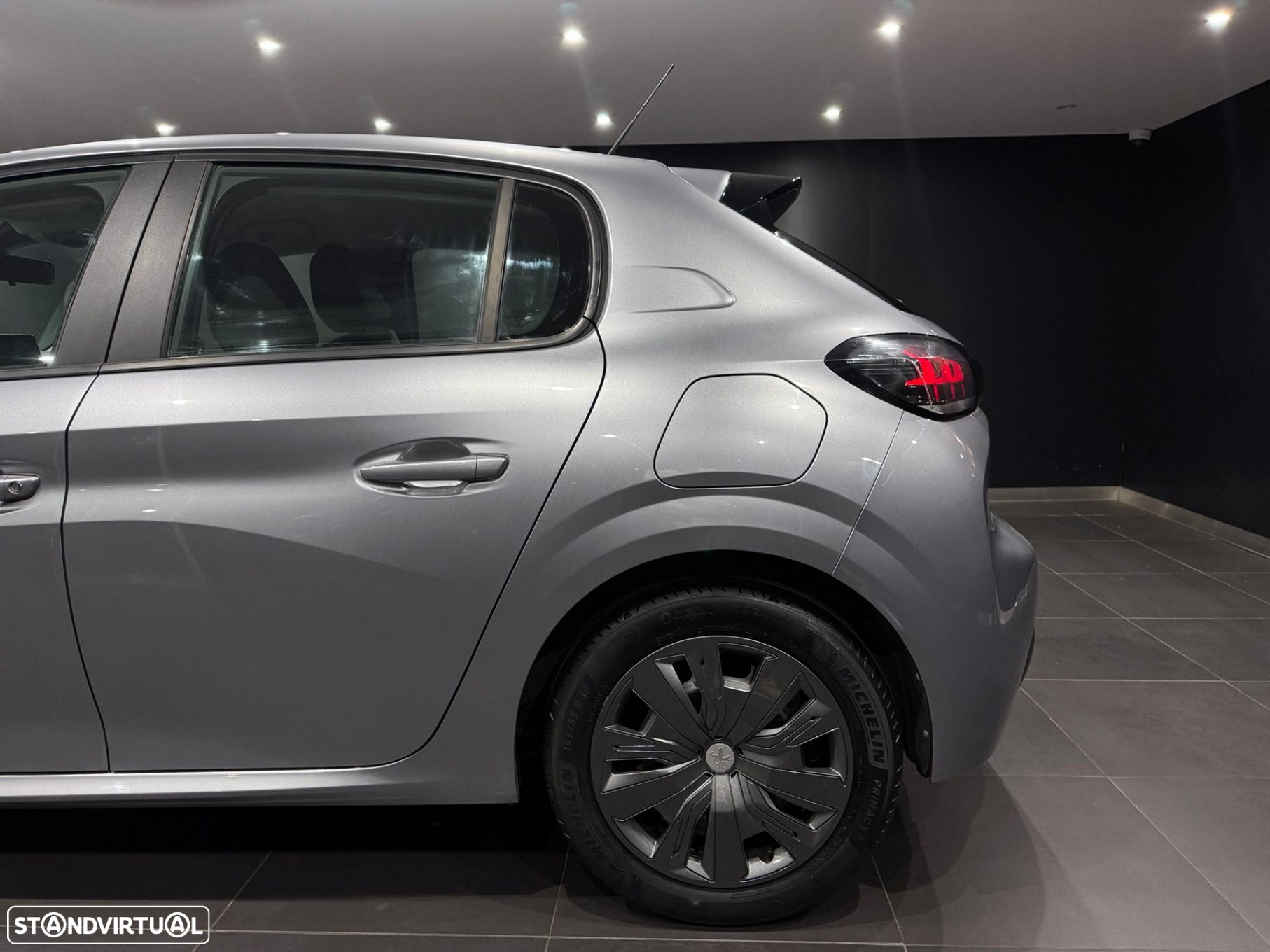 Peugeot 208 1.2 PureTech Active Pack - 5
