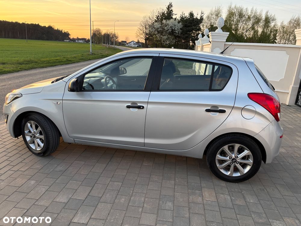 Hyundai i20 - 15