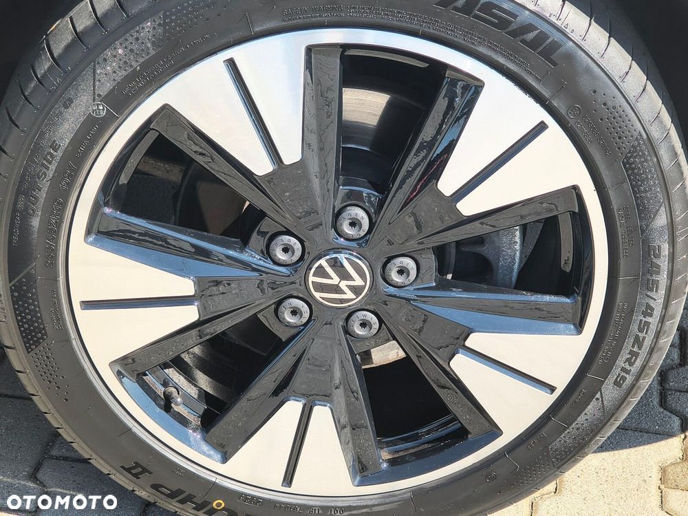 Volkswagen Multivan - 23
