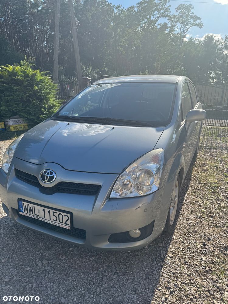 Toyota Corolla Verso 2.2 D-4D - 3