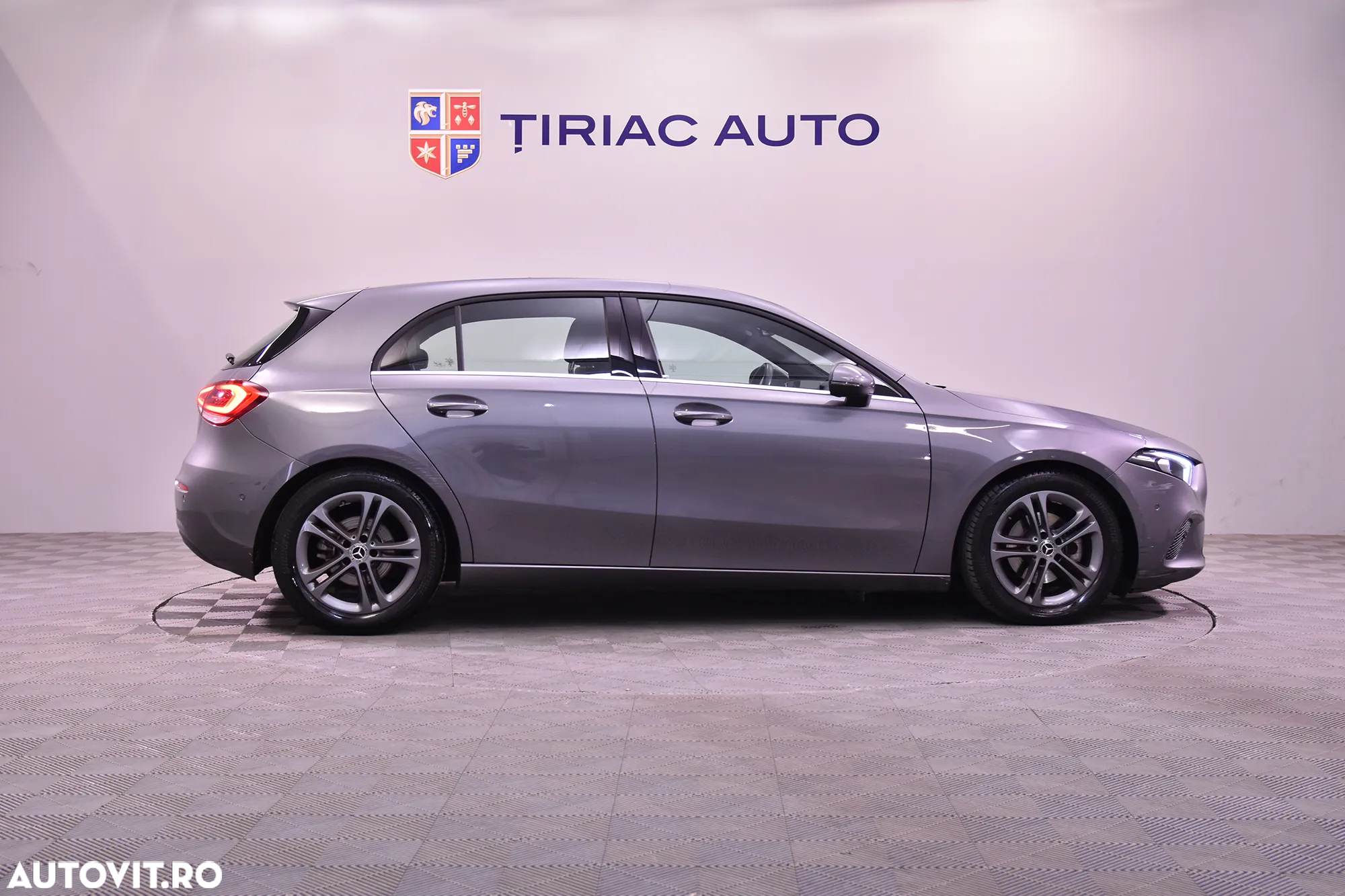 Mercedes-Benz A 180 7G-DCT - 6