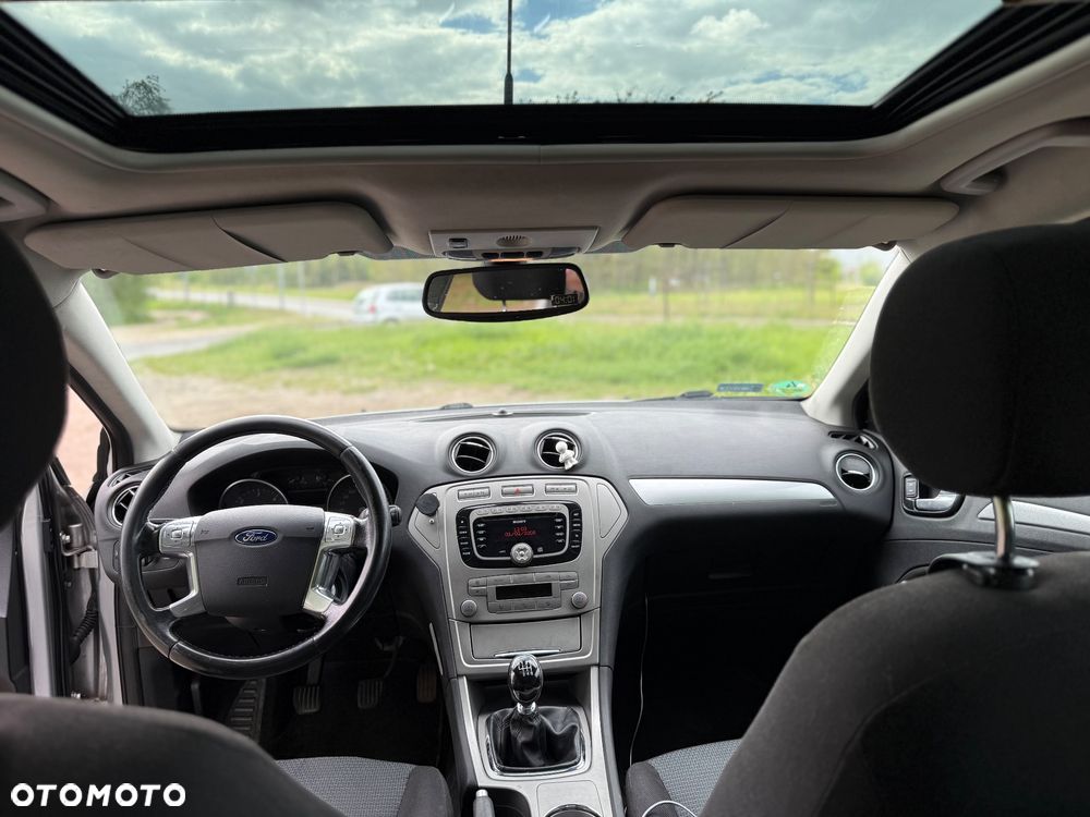 Ford Mondeo - 9