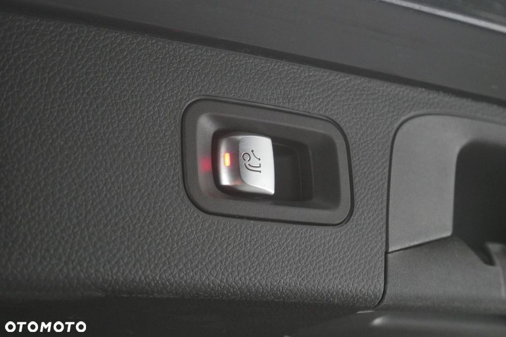 Mercedes-Benz GLC - 19