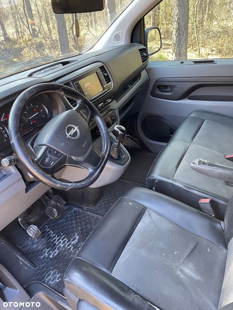 Opel Vivaro - 9