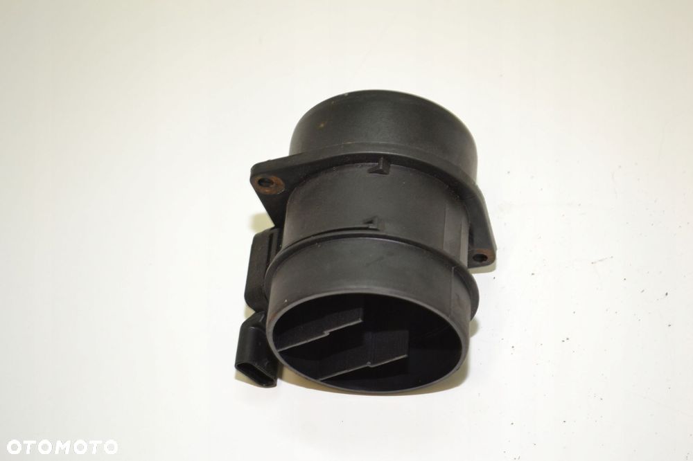 MERCEDES W212 2.2 CDI PRZEPLYWOMIERZ POWIETRZA 8ET35809532 - 2