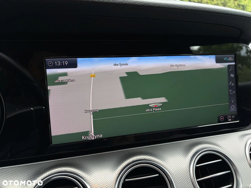 Mercedes-Benz Klasa E 220 d Business Edition 9G-TRONIC - 28