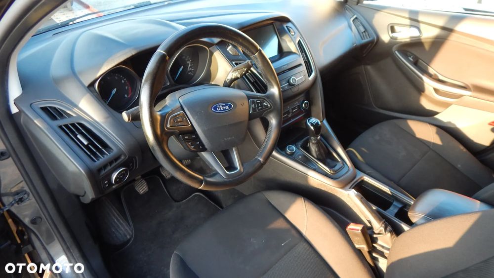 Ford Focus 1.0 EcoBoost 99g Gold X (Trend) - 9