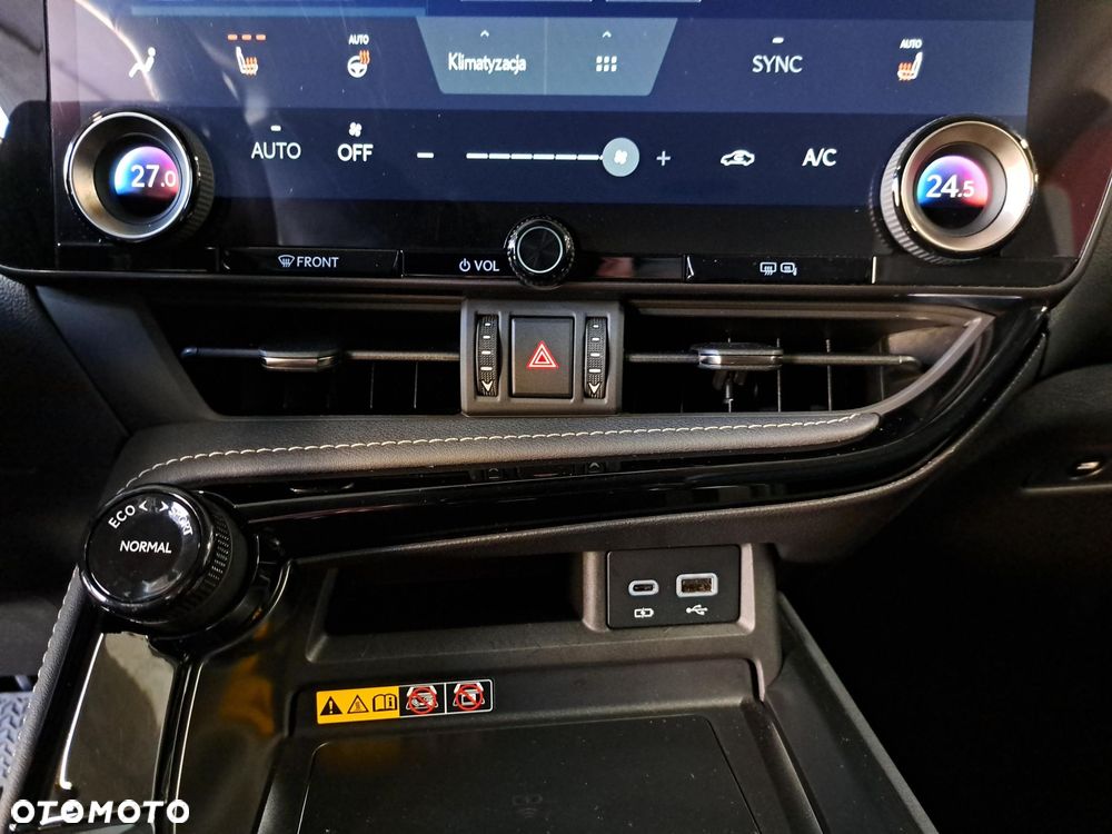 Lexus NX 350h Prestige AWD - 24