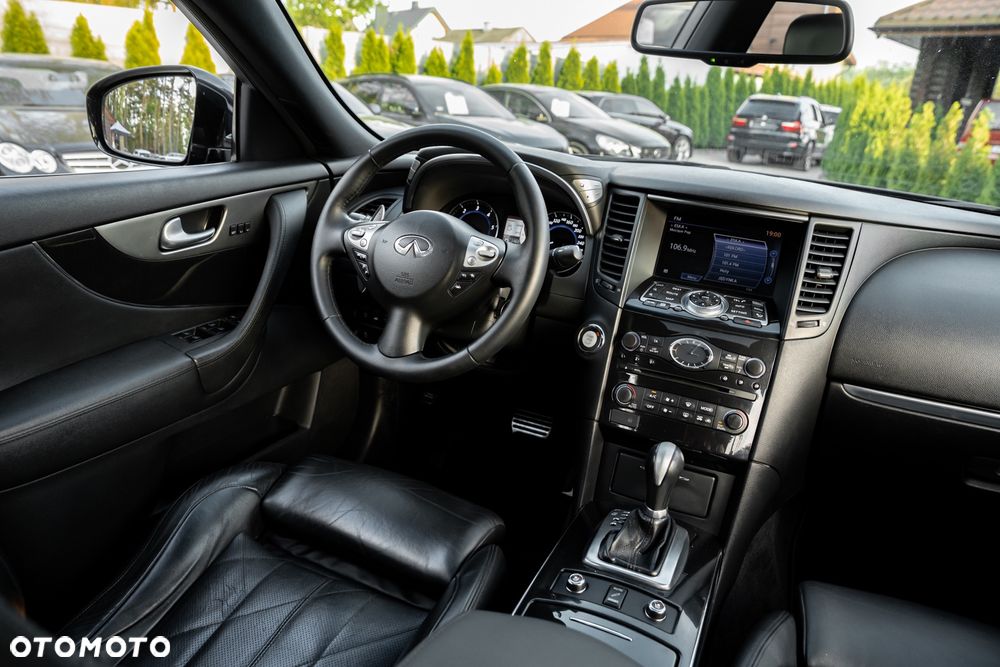 Infiniti FX FX30d S - 27