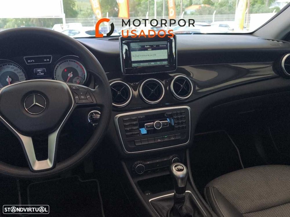 Mercedes-Benz CLA 200 CDI Urban - 19