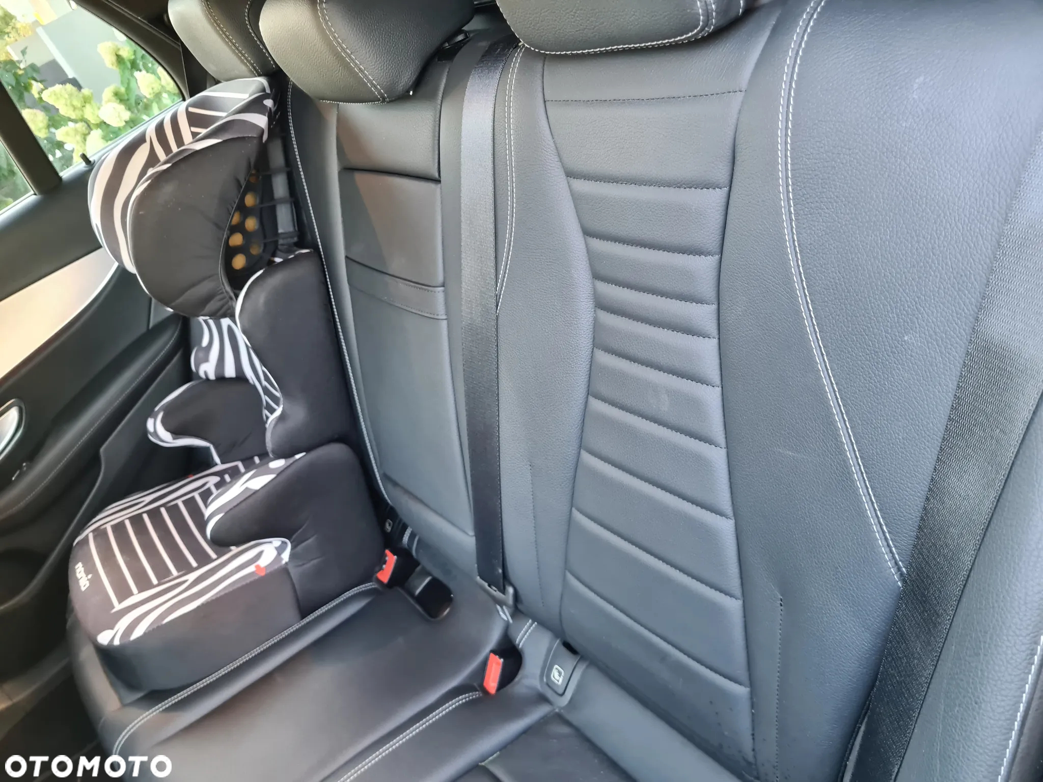 Mercedes-Benz Klasa E 300 de 4Matic T 9G-TRONIC Exclusive - 13