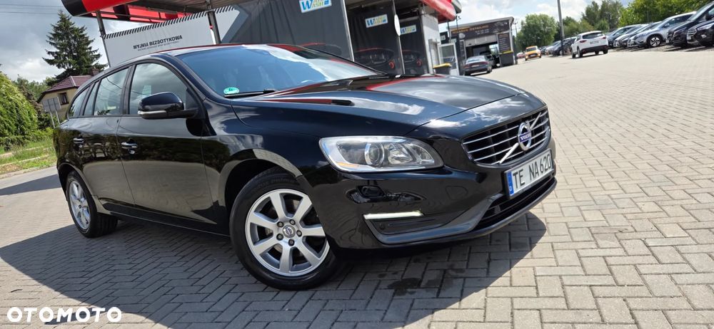 Volvo V60 D4 Geartronic Momentum - 21