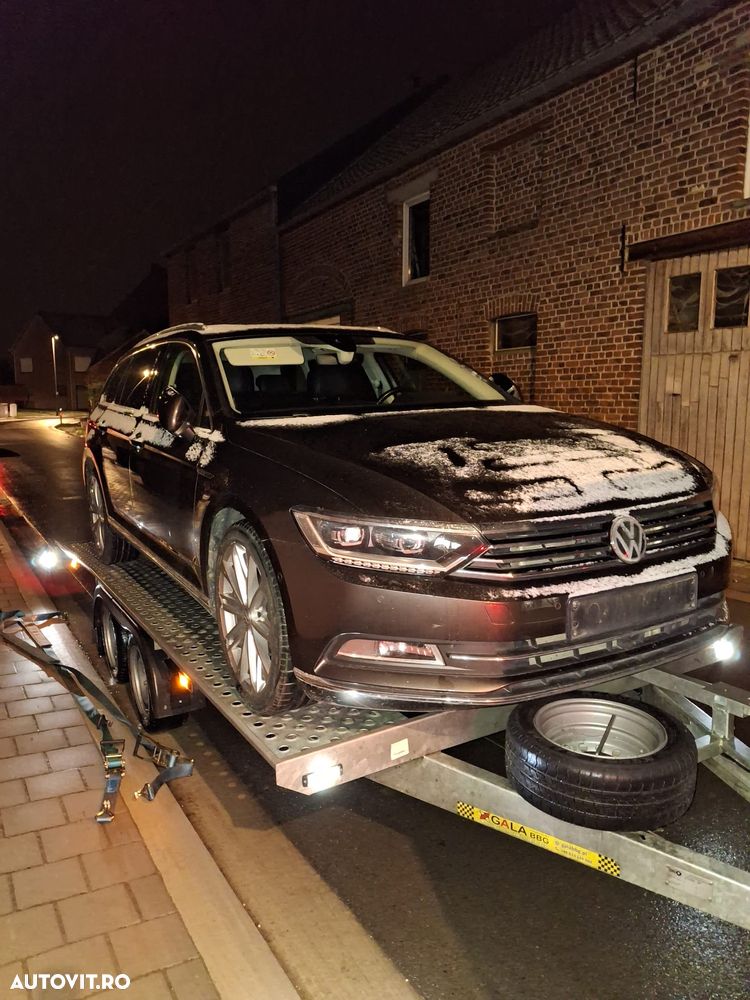 Volkswagen Passat Variant 2.0 TDI SCR 4Motion DSG Highline - 9
