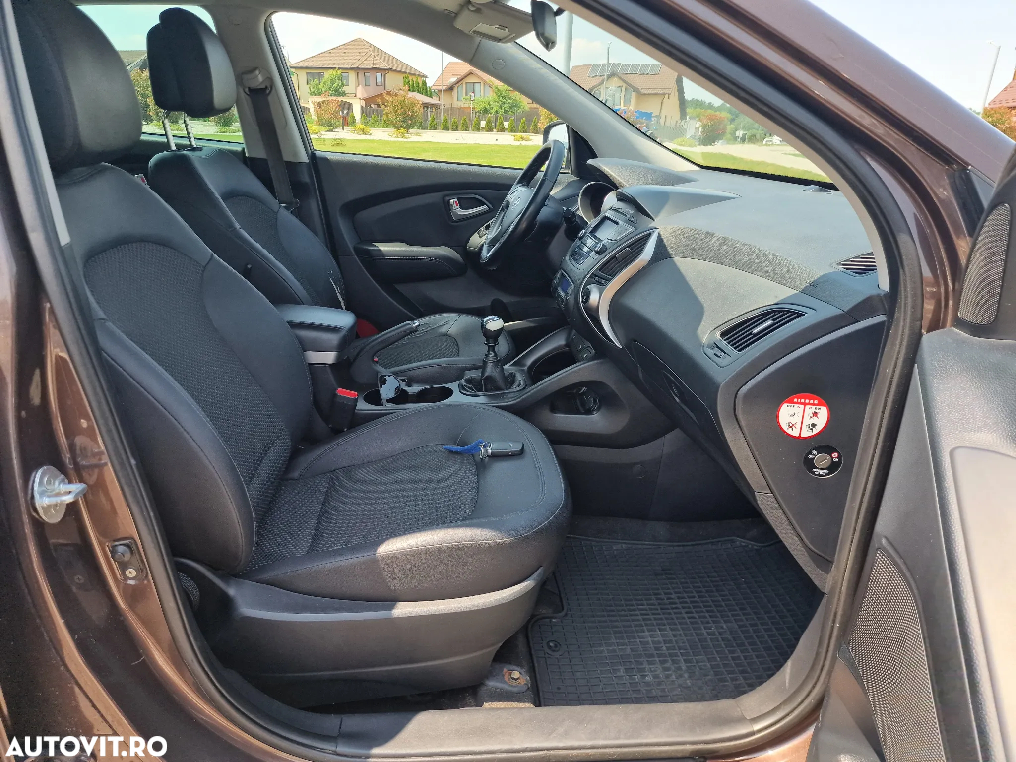 Hyundai ix35 1.7 CRDI 2WD blue Finale Gold - 9