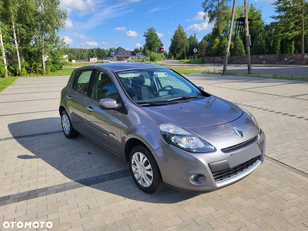 Renault Clio 1.2 16V Alize - 14
