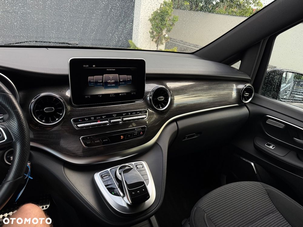 Mercedes-Benz Klasa V 250 d lang 4Matic 9G-TRONIC Avantgarde - 22