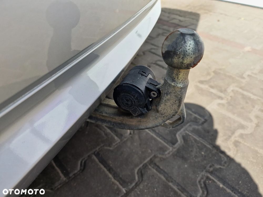 BMW Seria 5 518d - 37
