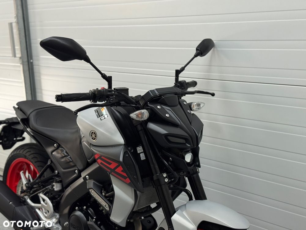 Yamaha MT - 6