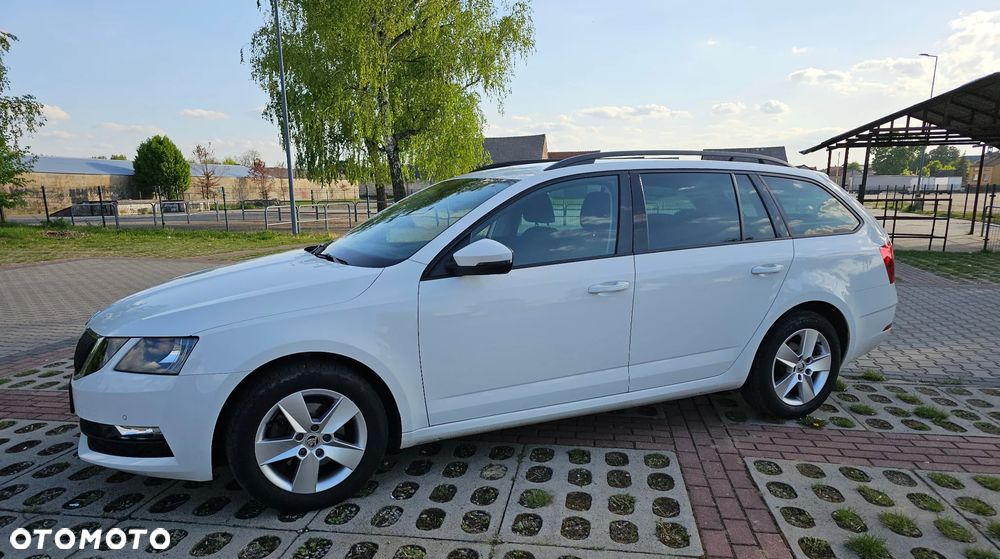 Skoda Octavia 1.5 TSI ACT Ambition - 9