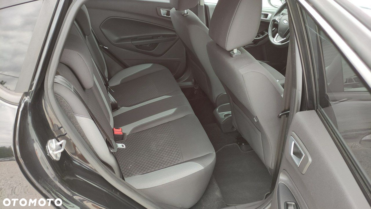 Ford Fiesta - 27