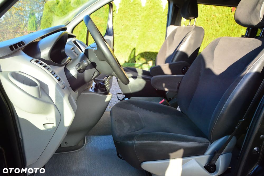 Renault Trafic FAP Grand Passenger Black Edition - 27