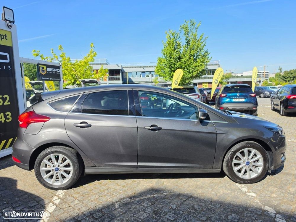 Ford Focus 1.5 TDCi ECOBlue Active - 6
