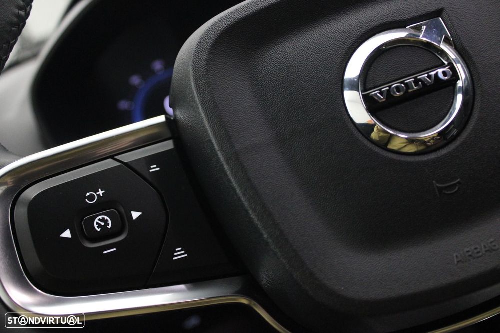 Volvo XC 40 Recharge Twin Plus - 12