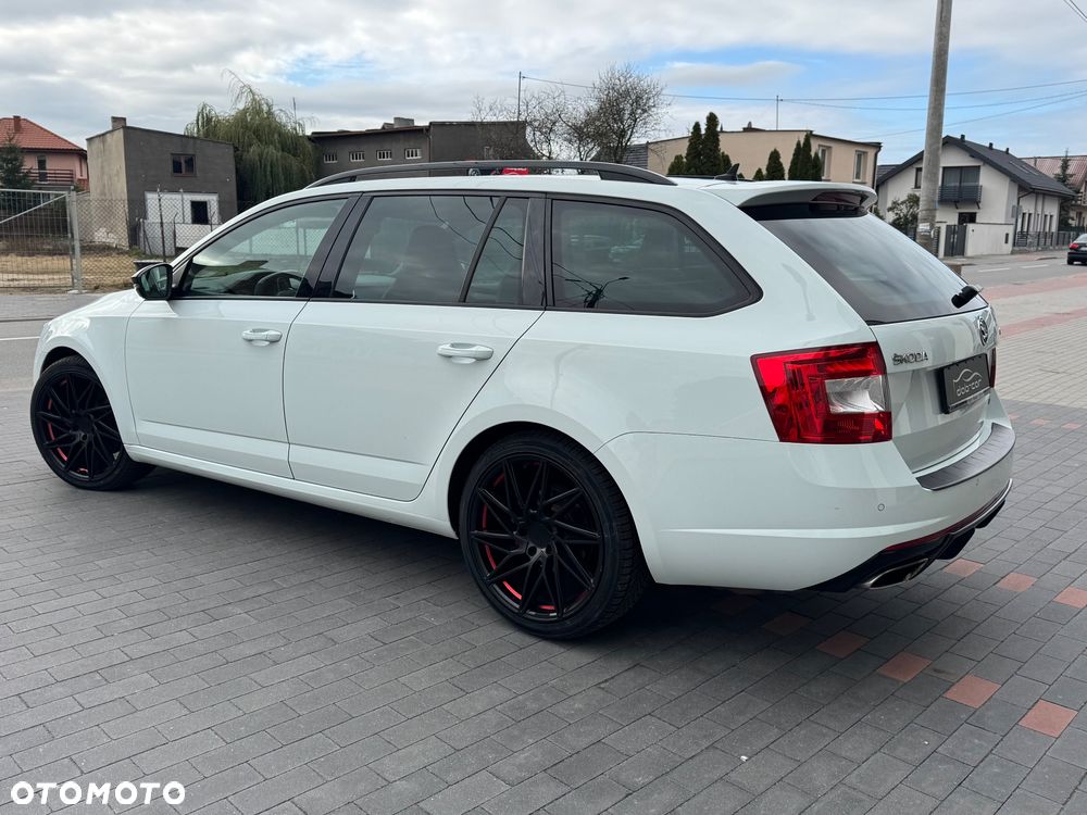 Skoda Octavia 2.0 TDI SCR RS DSG - 16