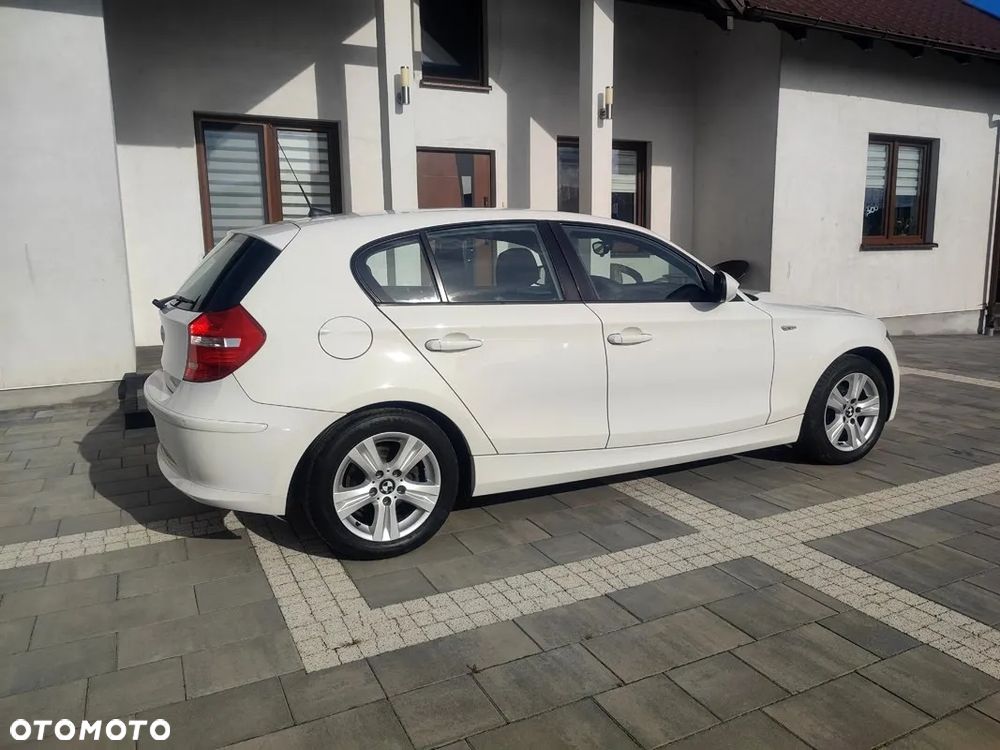 BMW Seria 1 116d - 13