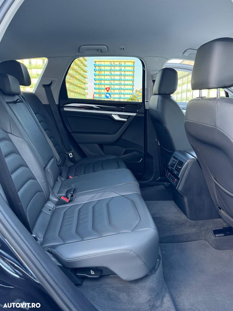 Volkswagen Touareg V6 TDI Elegance - 15