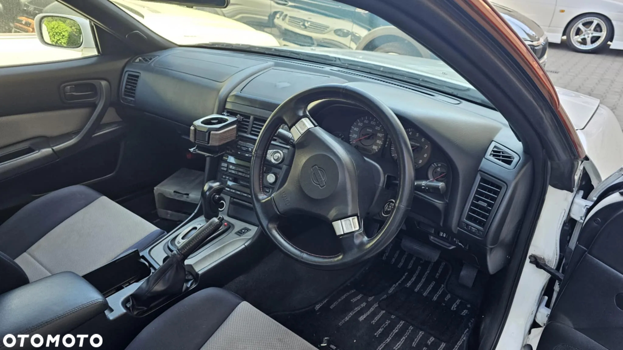Nissan Skyline - 16