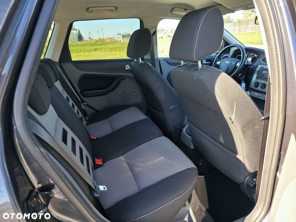 Ford Focus - 9