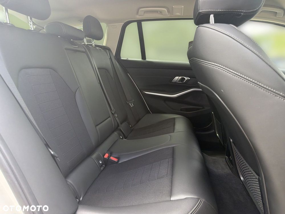 BMW Seria 3 - 20