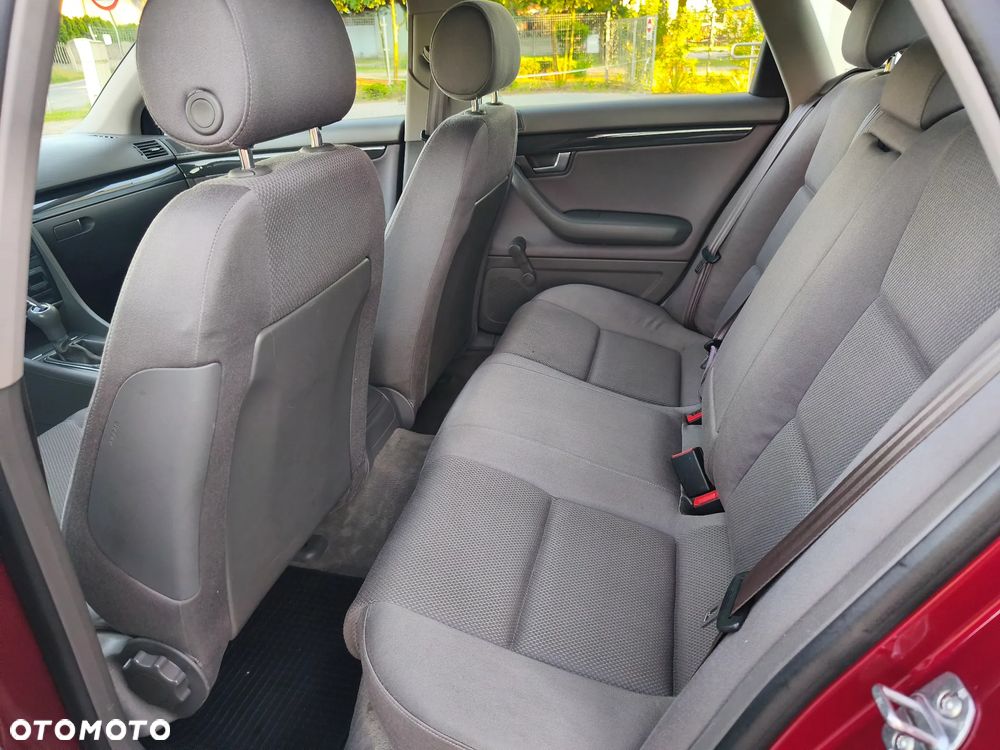 Audi A4 Limousine - 26