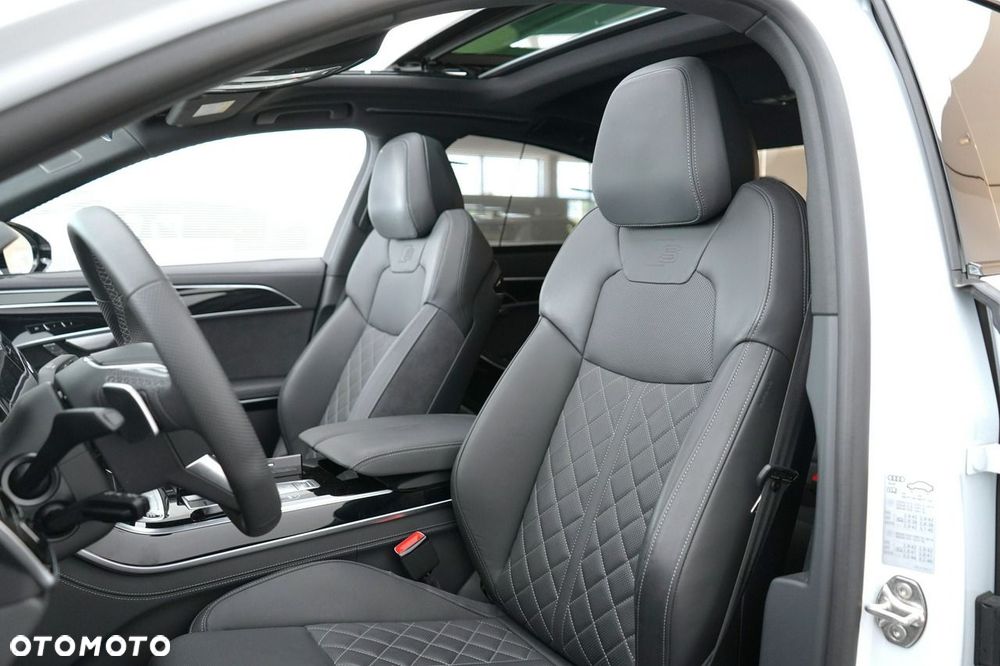 Audi A8 - 14