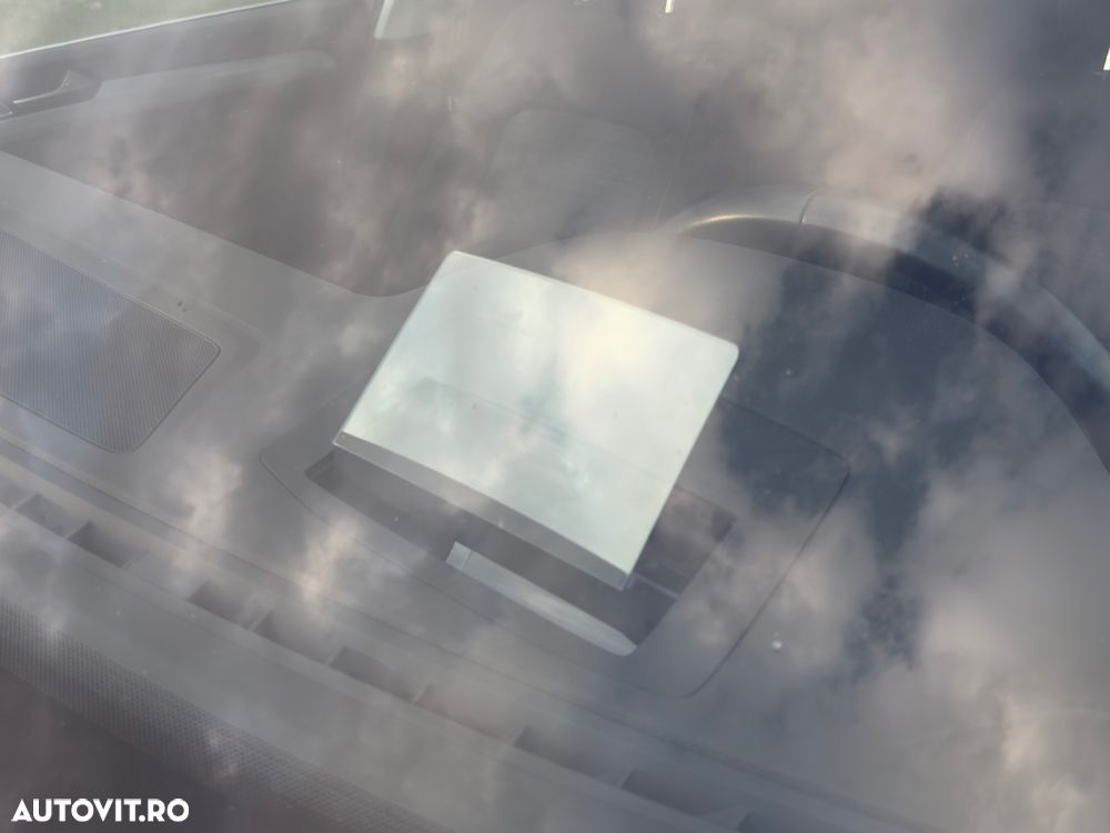 Volkswagen Passat Variant 2.0 TDI SCR DSG Business - 7