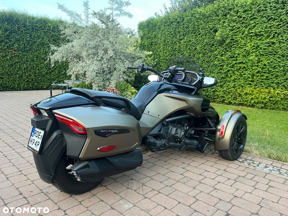 Can-Am Spyder - 5