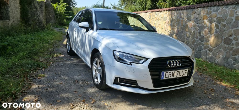 Audi A3 1.6 TDI (clean diesel) S tronic Ambiente - 3