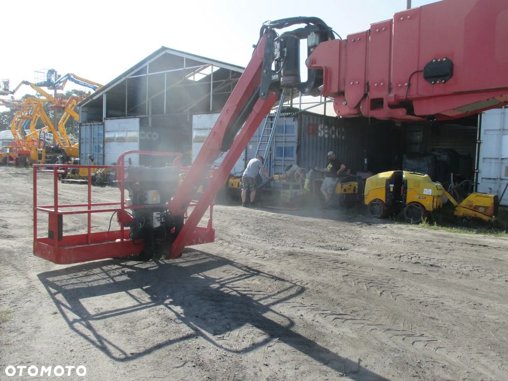JLG 1200SJP - 12