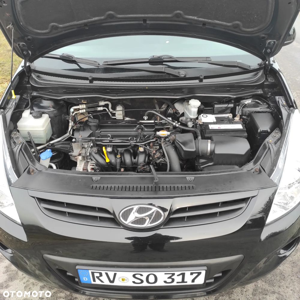 Hyundai i20 - 12
