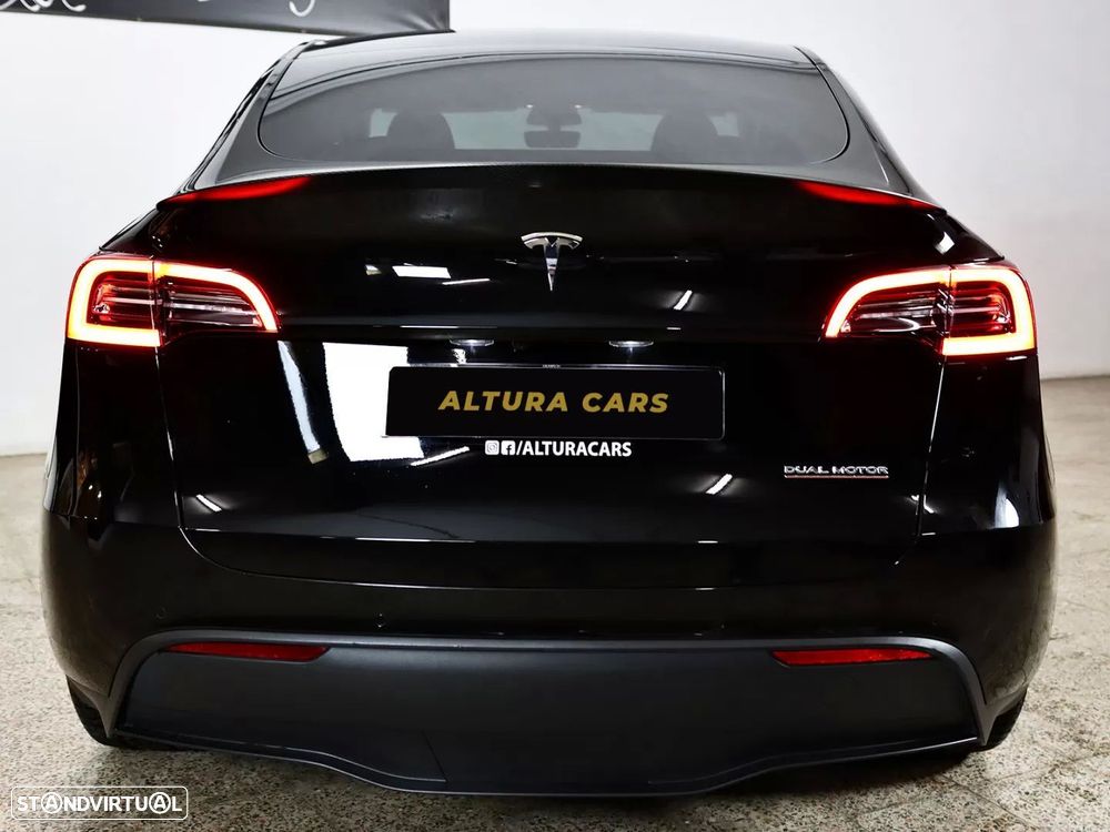 Tesla Model Y Performance Tração Integral - 11