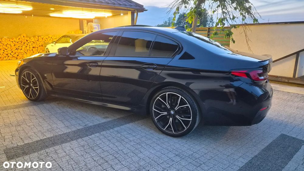 BMW Seria 5 530i Sport Line - 17