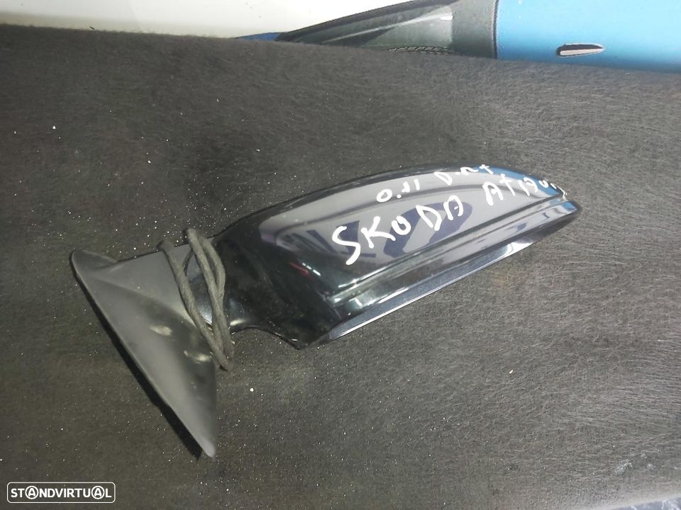 Retrovisor original eletrico direito Skoda octavia 2011 - 2