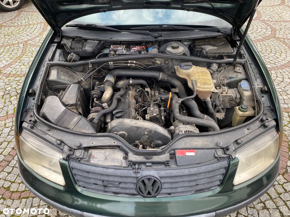 Volkswagen Passat 1.9 TDI Comfortline - 19