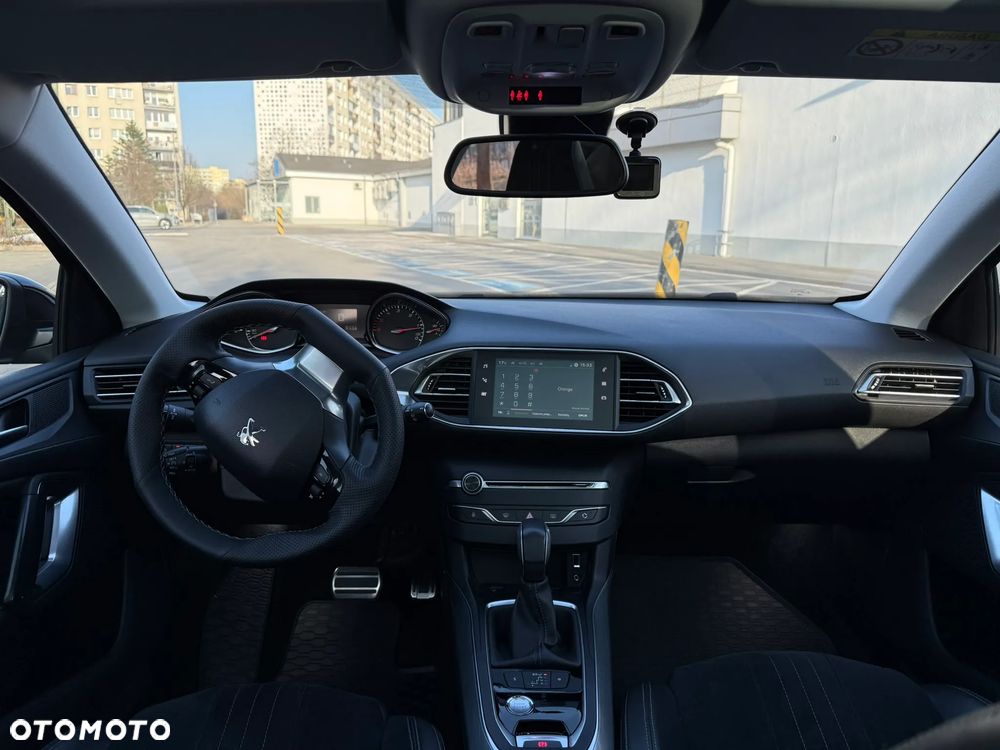 Peugeot 308 BlueHDi FAP 150 EAT6 Stop & Start Allure - 19