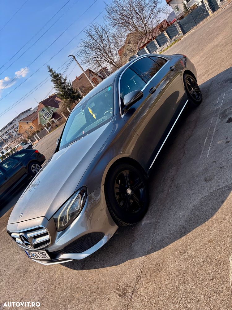 Mercedes-Benz E 220 d 9G-TRONIC - 1