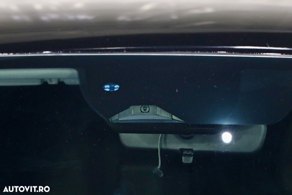 Hyundai Elantra - 28