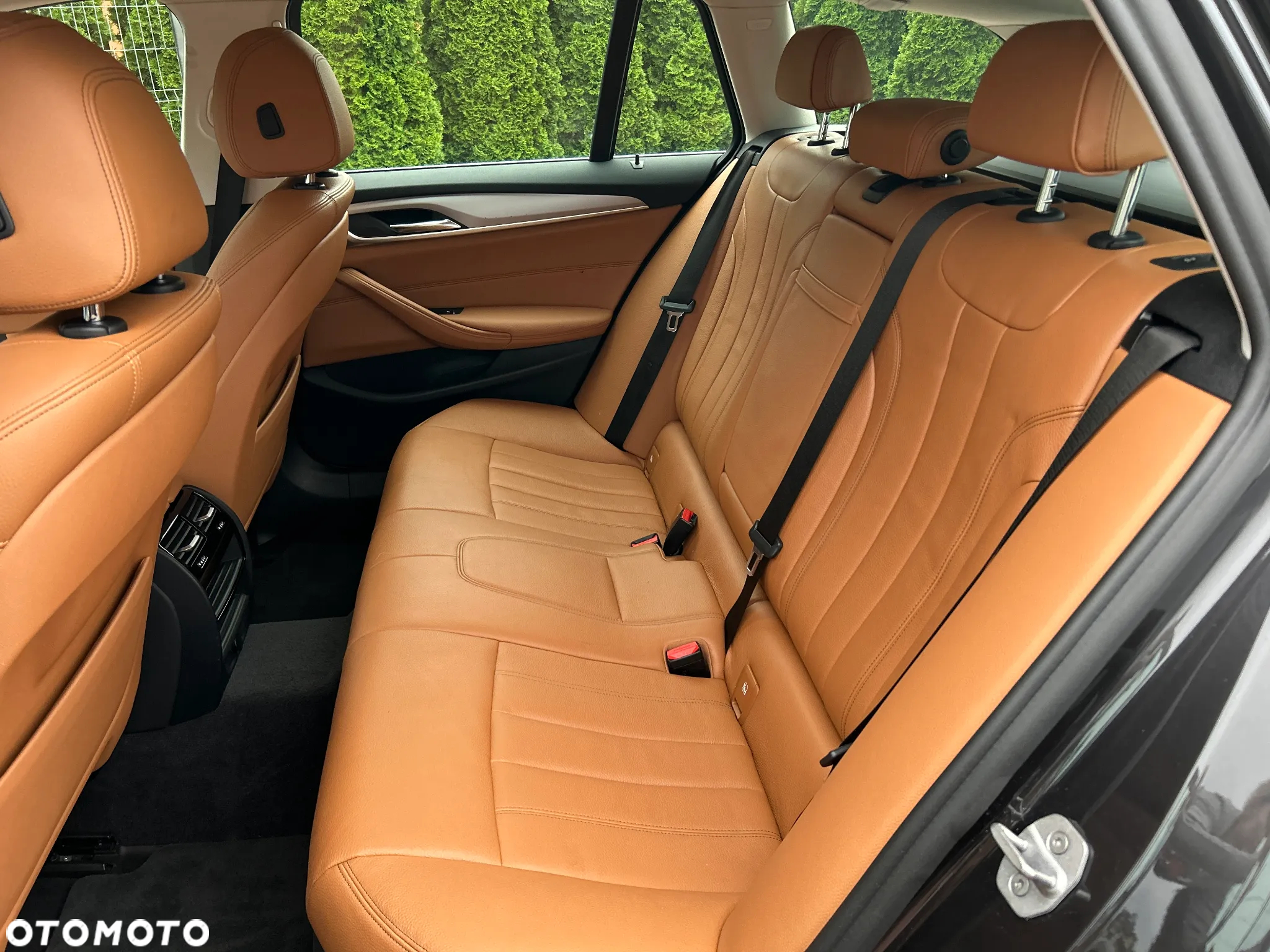 BMW Seria 5 520d - 25