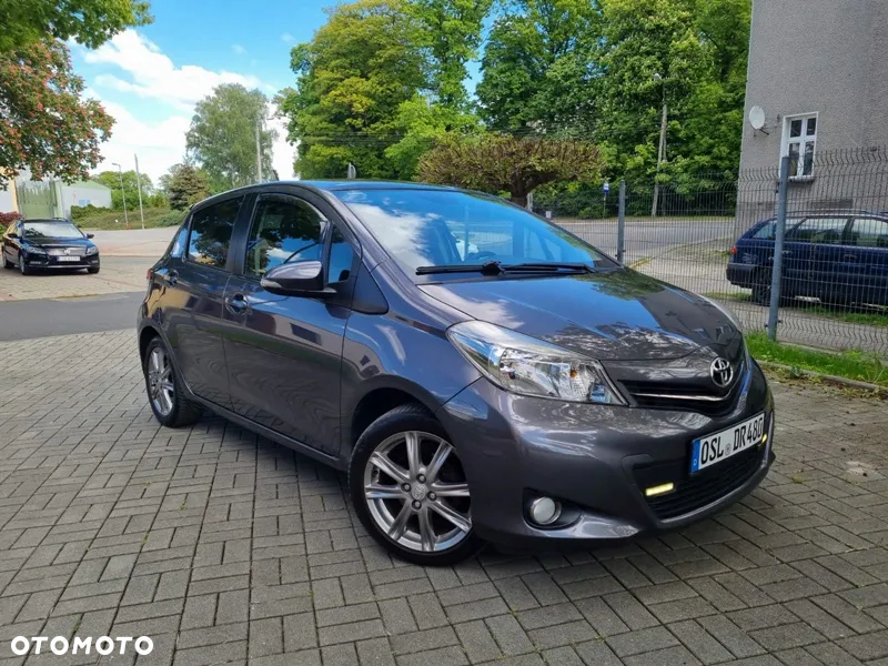 Toyota Yaris 1.33 Premium - 9
