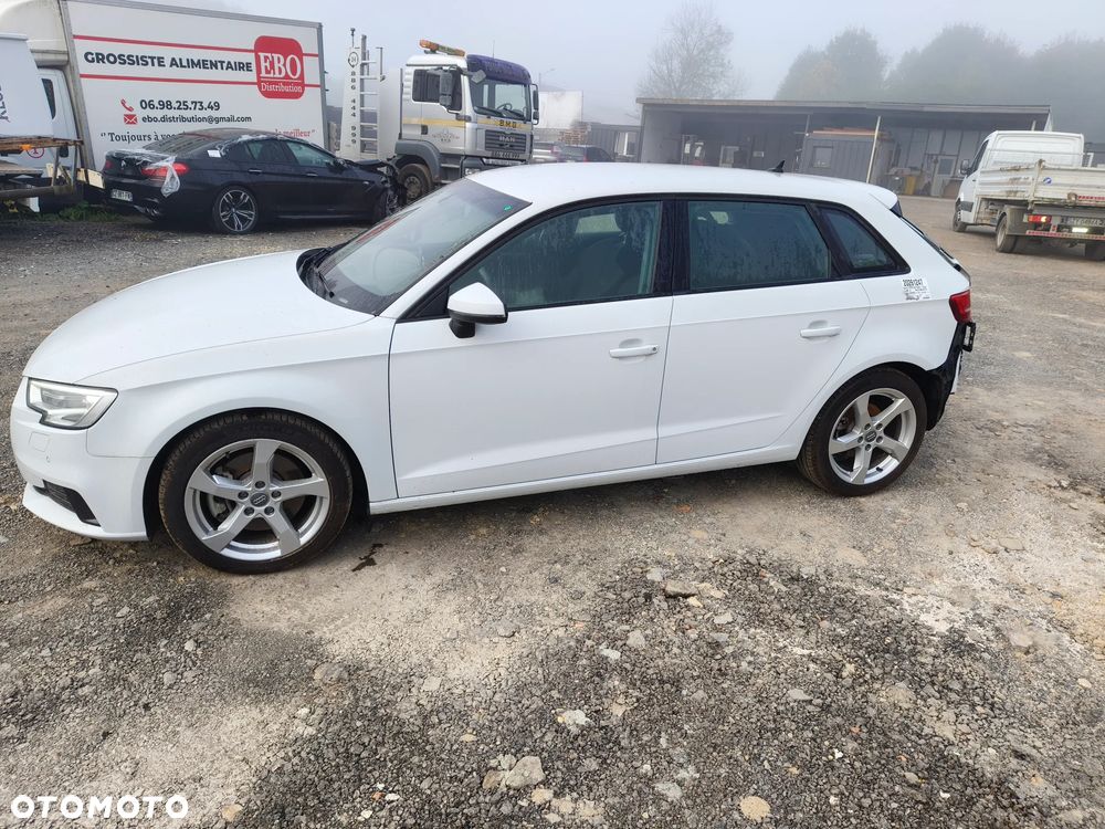 Audi A3 Sportback - 2